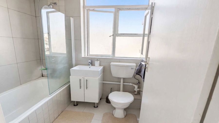 1 Bedroom Property for Sale in Rondebosch Western Cape